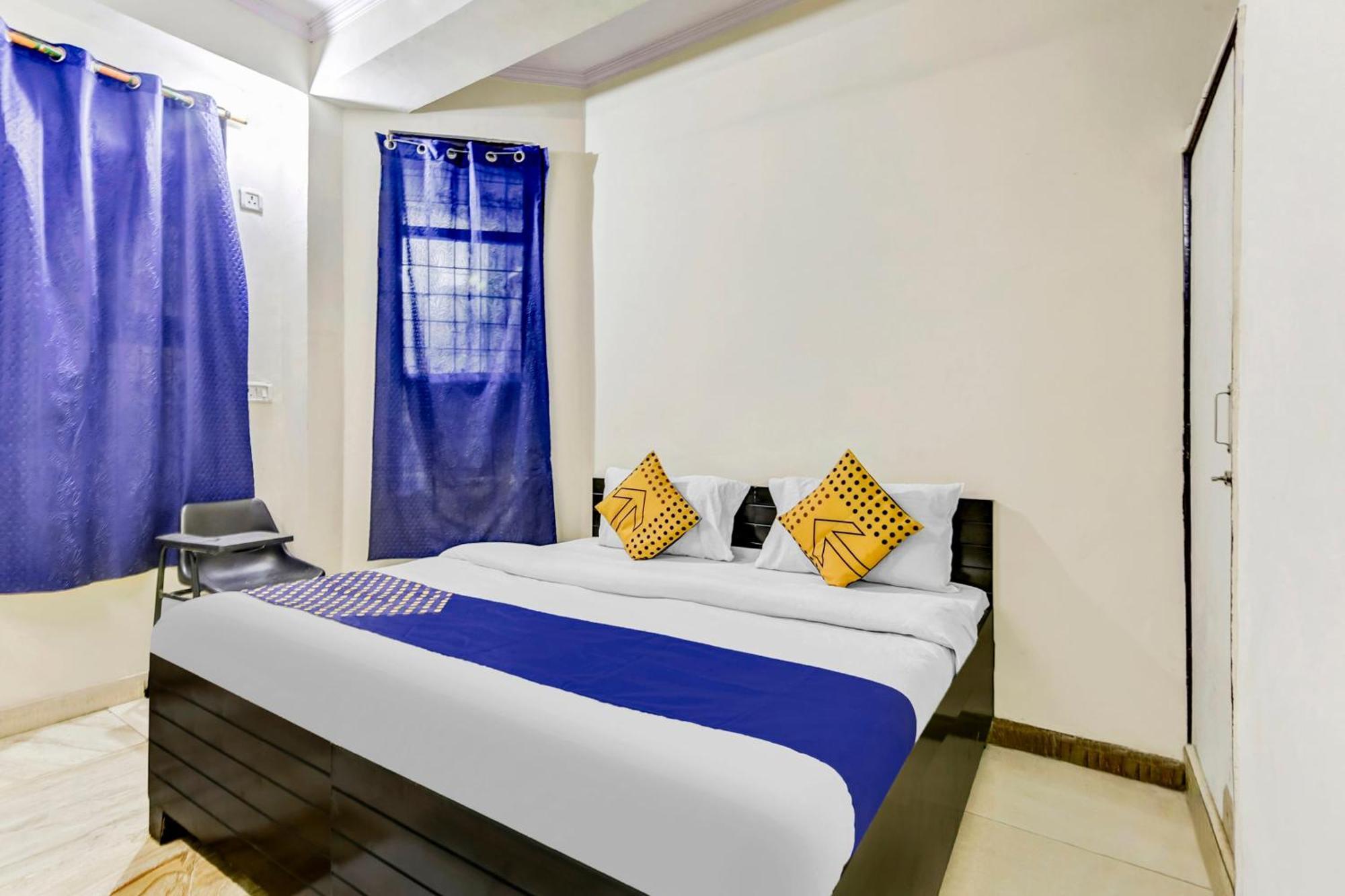 Hotel Oyo Country Residency Nowe Delhi Zewnętrze zdjęcie